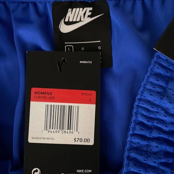 NEW!!! Nike Loose Fit Womens athletic wear - Picture 3 of 8